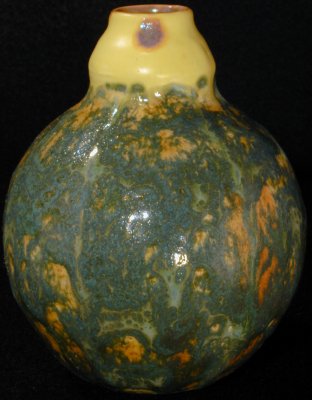 [Iridescent Vessel by Paul J. Katrich (0287)]