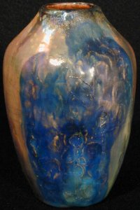[Iridescent Vessel by Paul J. Katrich (0298)]