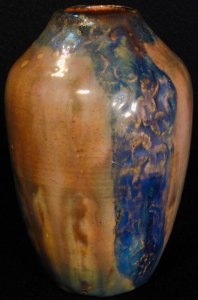 [Iridescent Vessel by Paul J. Katrich (0298)]