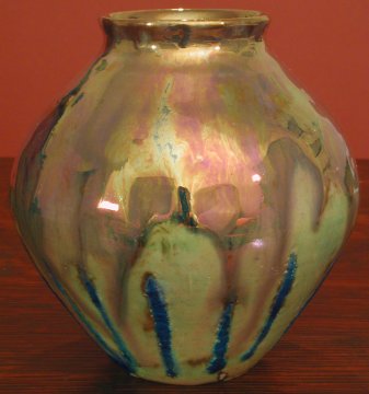 [Iridescent Pottery by Paul J. Katrich (0342)]