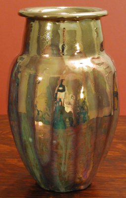 [Iridescent Pottery by Paul J. Katrich (0365)]