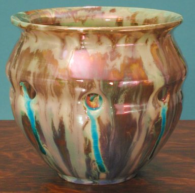 [Iridescent Pottery by Paul J. Katrich (0384)]