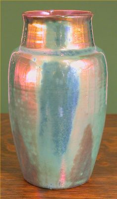 [Iridescent Pottery by Paul J. Katrich (0562)]
