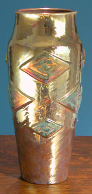 [Iridescent Pottery by Paul J. Katrich, 0667]