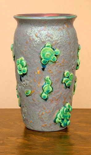 [Iridescent Pottery by Paul J. Katrich (0746)]