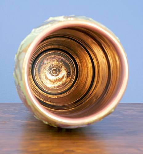 [Iridescent Pottery by Paul J. Katrich (0936)]