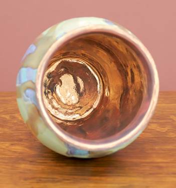 [Iridescent Pottery by Paul J. Katrich (0967)]