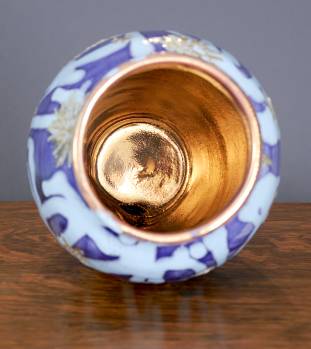 [Iridescent Pottery by Paul J. Katrich (0974)]