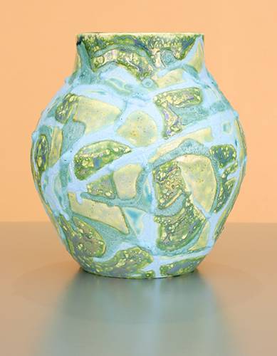 [Iridescent Pottery by Paul J. Katrich (0981)]