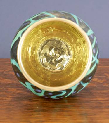 [Iridescent Pottery by Paul J. Katrich (0991)]