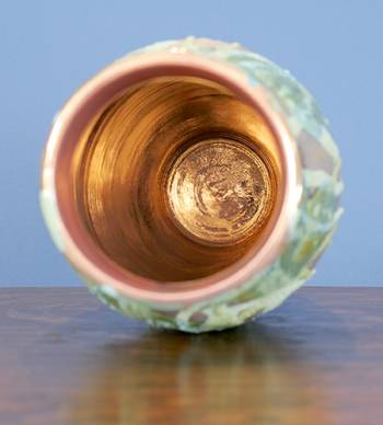 [Iridescent Pottery by Paul J. Katrich (0992)]