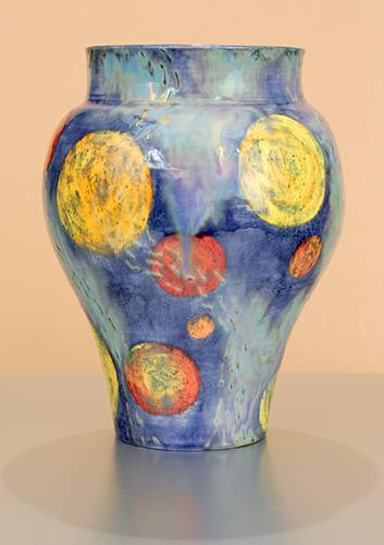 [Iridescent Pottery by Paul J. Katrich (0995)]