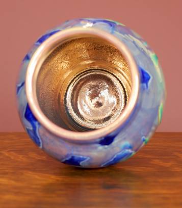 [Iridescent Pottery by Paul J. Katrich (1001)]