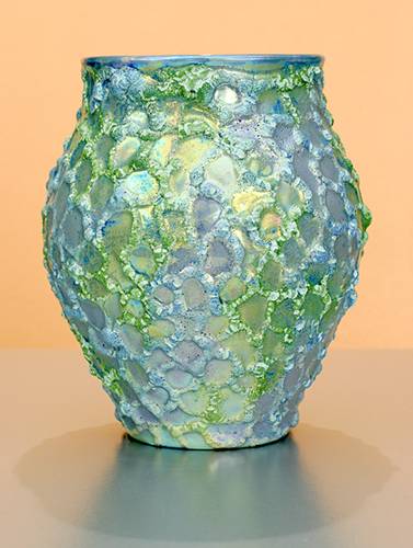 [Iridescent Pottery by Paul J. Katrich (1022)]