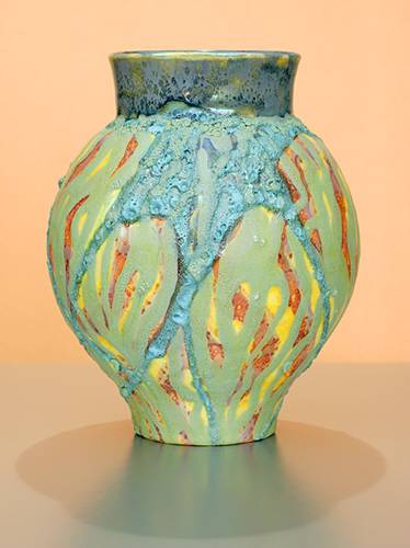 [Iridescent Pottery by Paul J. Katrich (1030)]