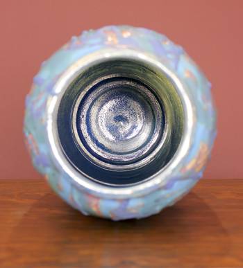 [Iridescent Pottery by Paul J. Katrich (1036)]