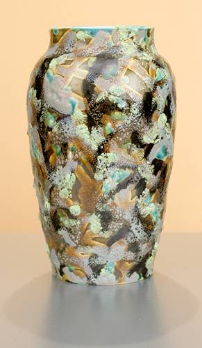 [Iridescent Pottery by Paul J. Katrich (1058)]