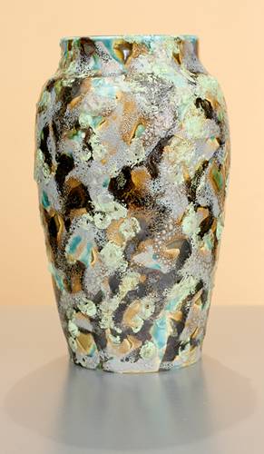 [Iridescent Pottery by Paul J. Katrich (1058)]