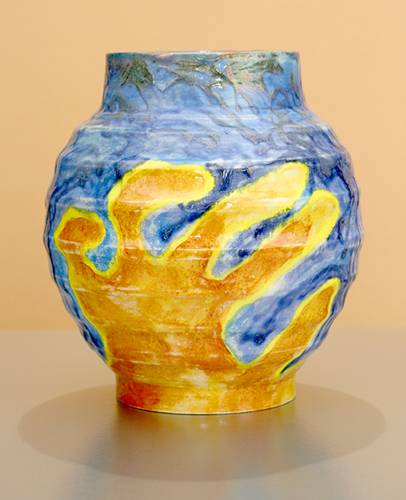 [Iridescent Pottery by Paul J. Katrich (1059)]