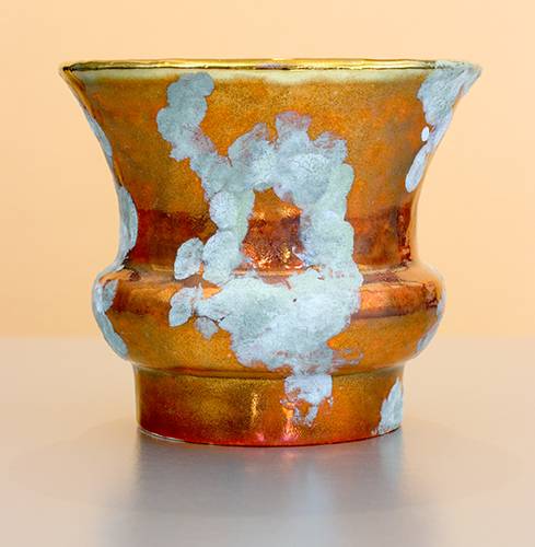 [Iridescent Pottery by Paul J. Katrich (1070)]