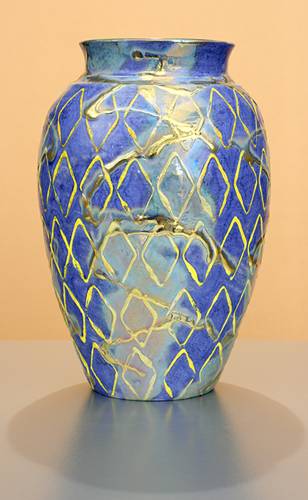 [Iridescent Pottery by Paul J. Katrich (1088)]