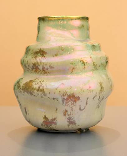 [Iridescent Pottery by Paul J. Katrich (1094)]