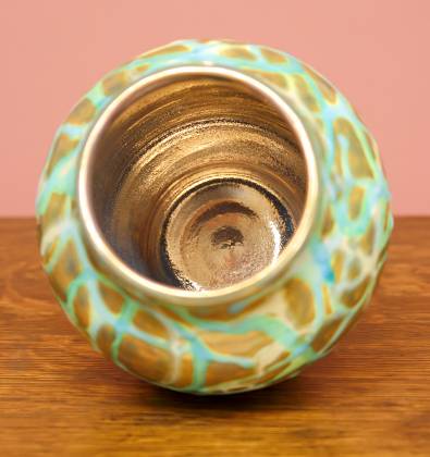[Iridescent Pottery by Paul J. Katrich (1128)]