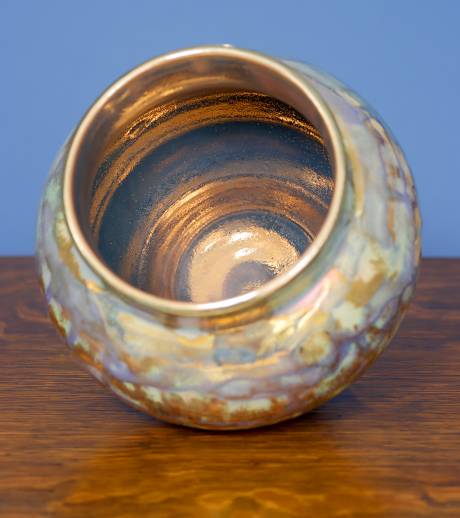 [Iridescent Pottery by Paul J. Katrich (1132)]