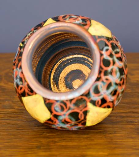 [Iridescent Pottery by Paul J. Katrich (1185)]