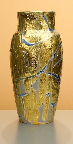 [Iridescent Pottery by Paul J. Katrich (1215)]
