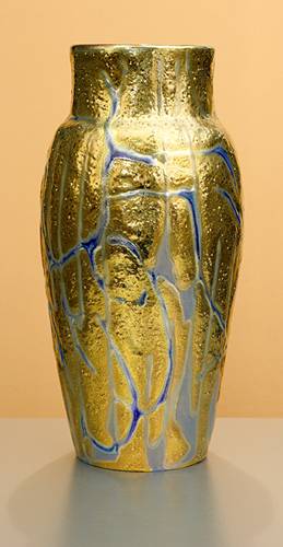 [Iridescent Pottery by Paul J. Katrich (1215)]