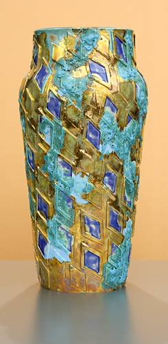 [Iridescent Pottery by Paul J. Katrich (1246)]