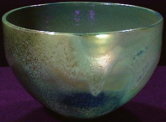 [Iridescent Vessel by Paul J. Katrich (RLBGRBL3)]